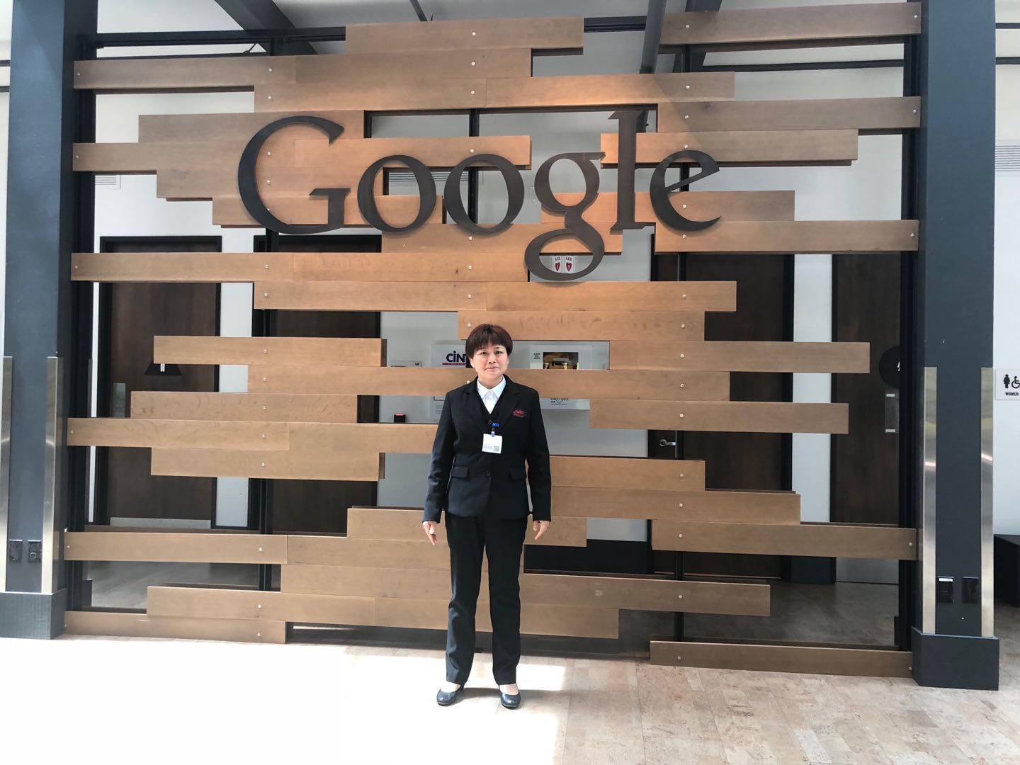 佳名興cbb電容廠-佳名興總經理秦小姐谷歌公司學習 佳名興cbb電容廠-佳名興總經理秦小姐谷歌公司學習